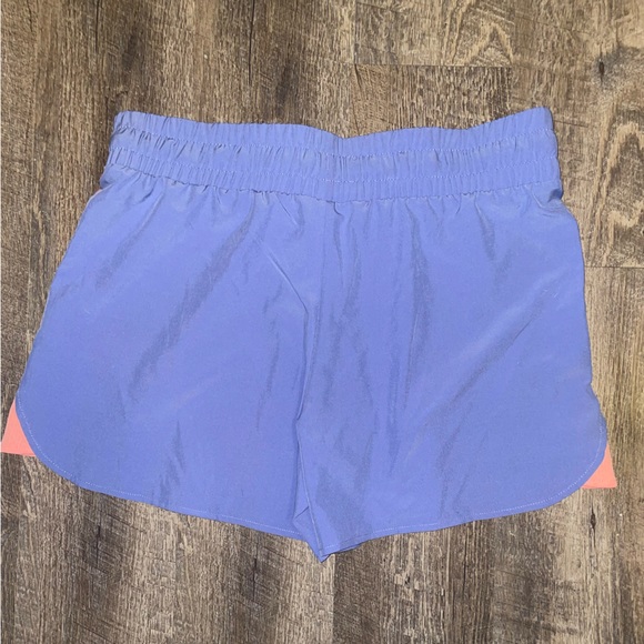 Reebok Shorts Sz L w/ Drawstring and Pockets - Picture 5 of 5